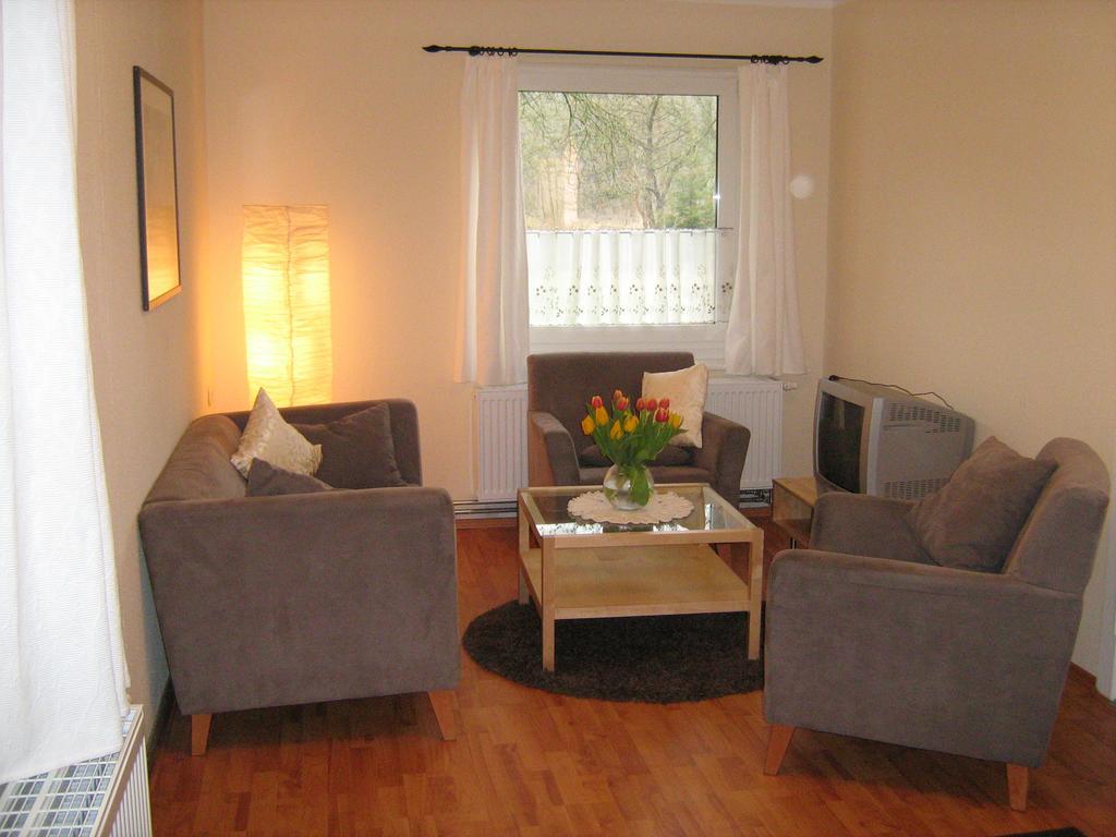 Kaeuzchenkuhle Apartment ซาสนิทซ์ ภายนอก รูปภาพ